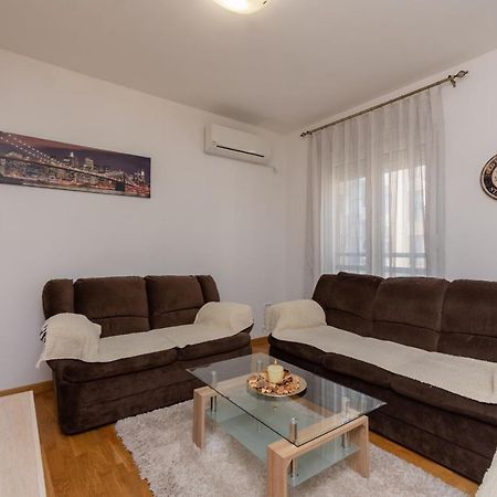 City Compass Apartment 2 Podgorica Extérieur photo