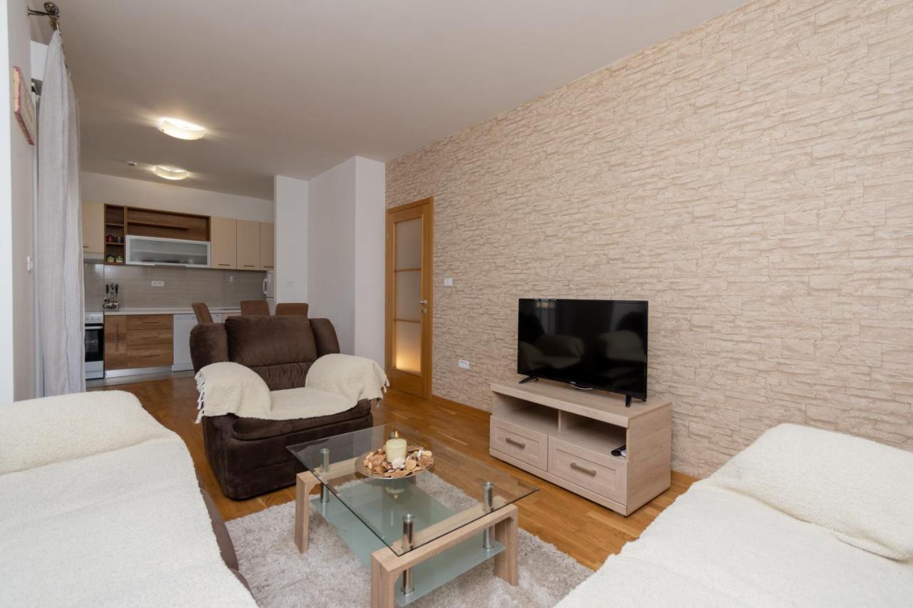City Compass Apartment 2 Podgorica Extérieur photo
